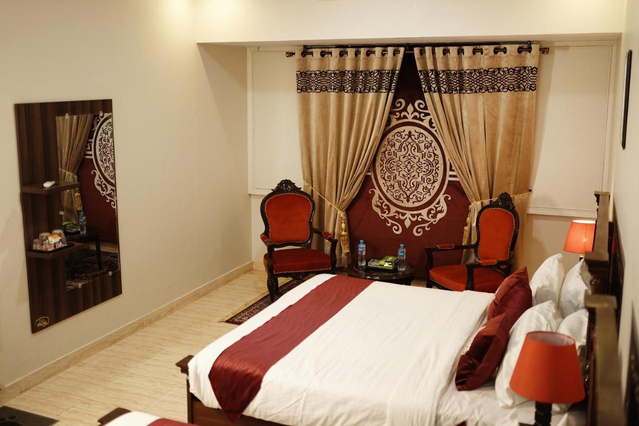 Diamond Lodge Karachi Extérieur photo