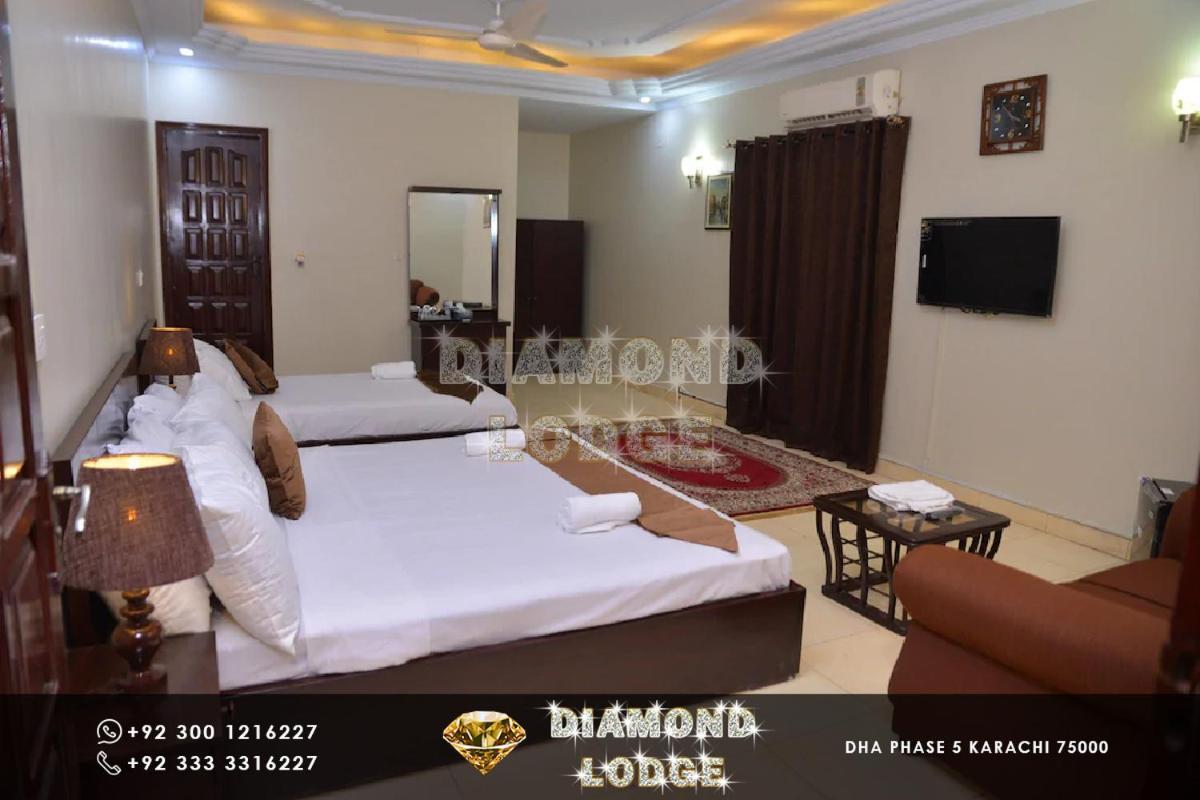 Diamond Lodge Karachi Extérieur photo