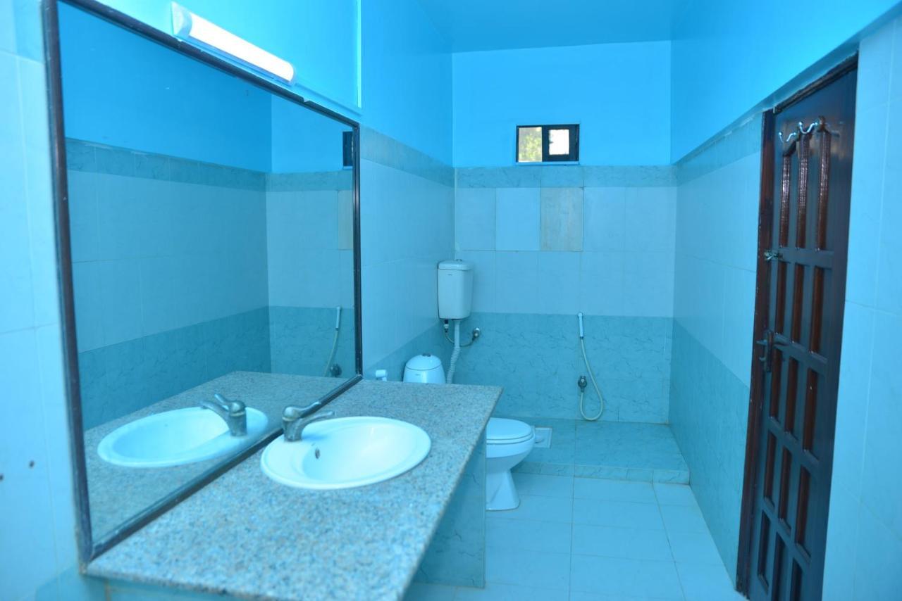 Diamond Lodge Karachi Extérieur photo