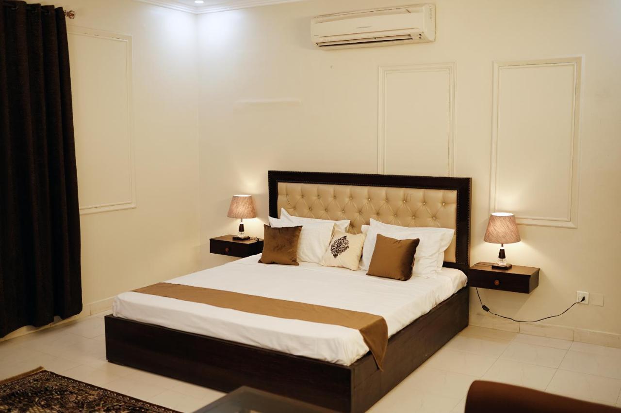 Diamond Lodge Karachi Extérieur photo